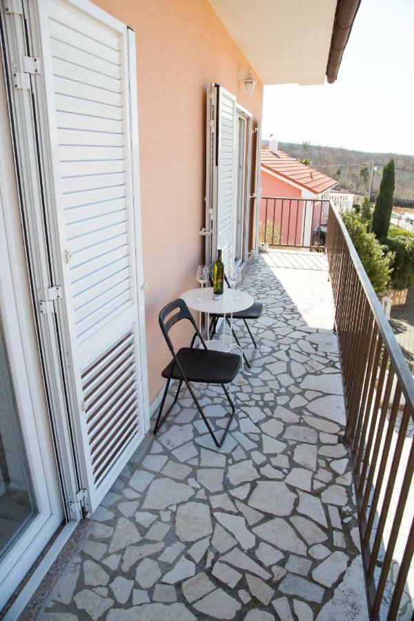 Apartman Matea Appartement Malinska Buitenkant foto
