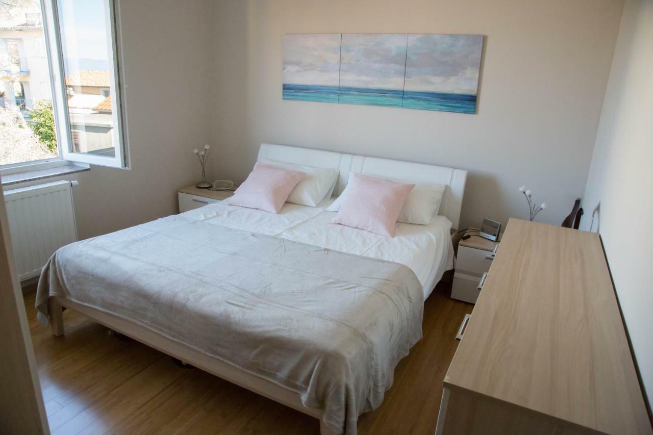 Apartman Matea Appartement Malinska Buitenkant foto